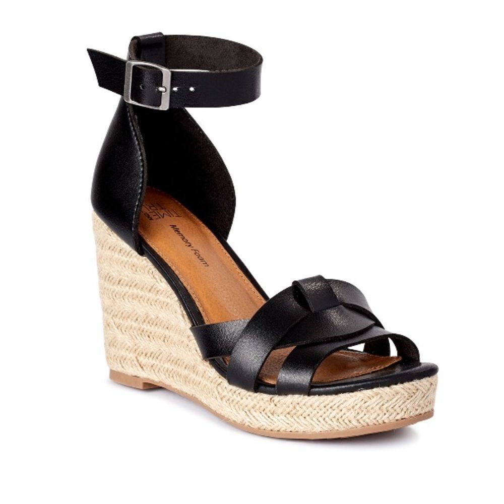 Black Wedge Sandals 